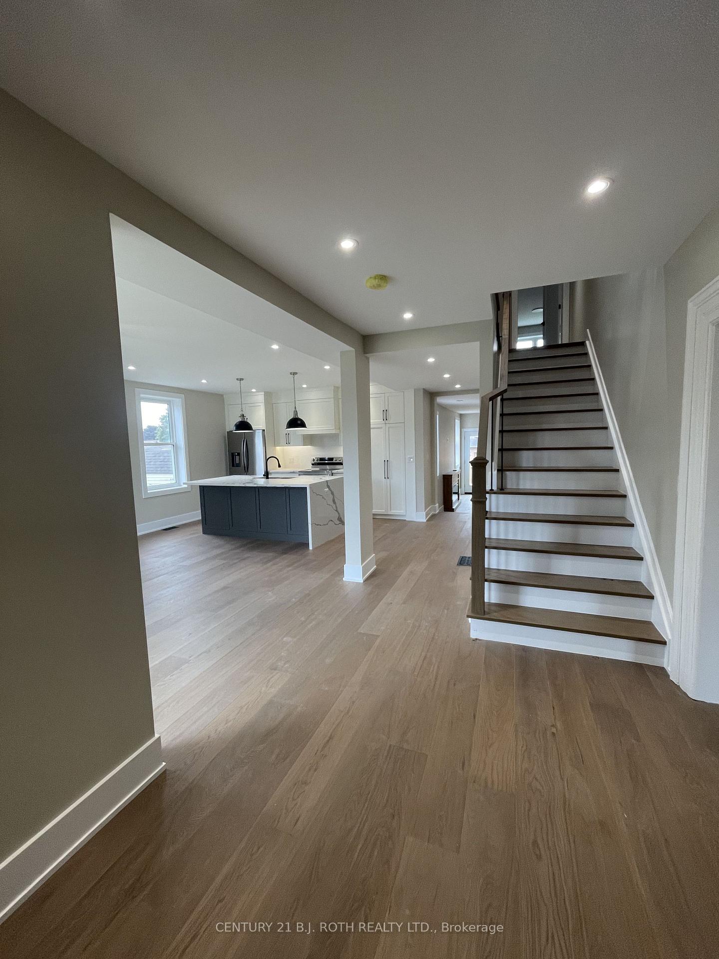 Photo 5 of 9 Bertram Drive, Springwater, Elmvale — HOMEH