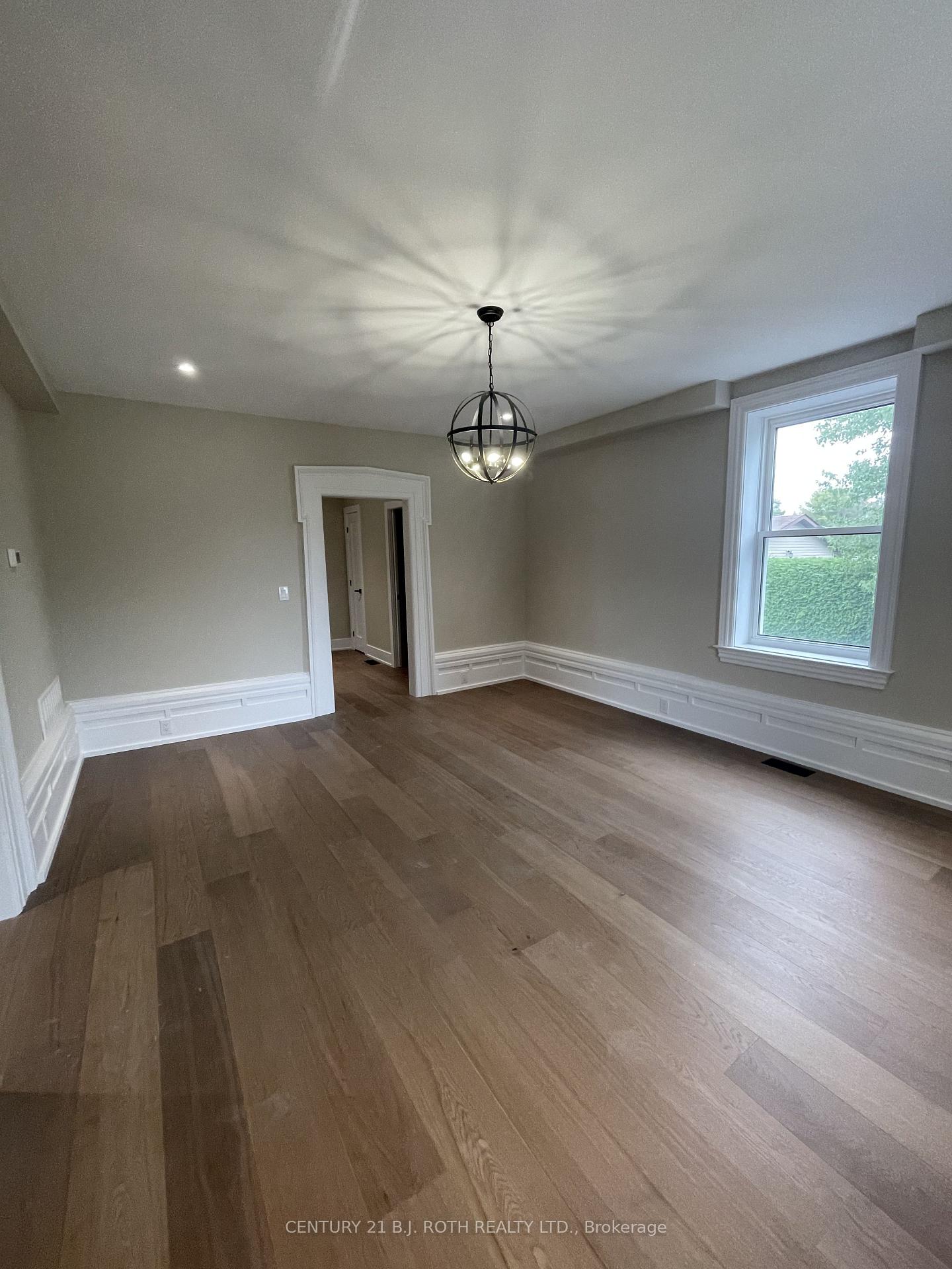 Photo 12 of 9 Bertram Drive, Springwater, Elmvale — HOMEH