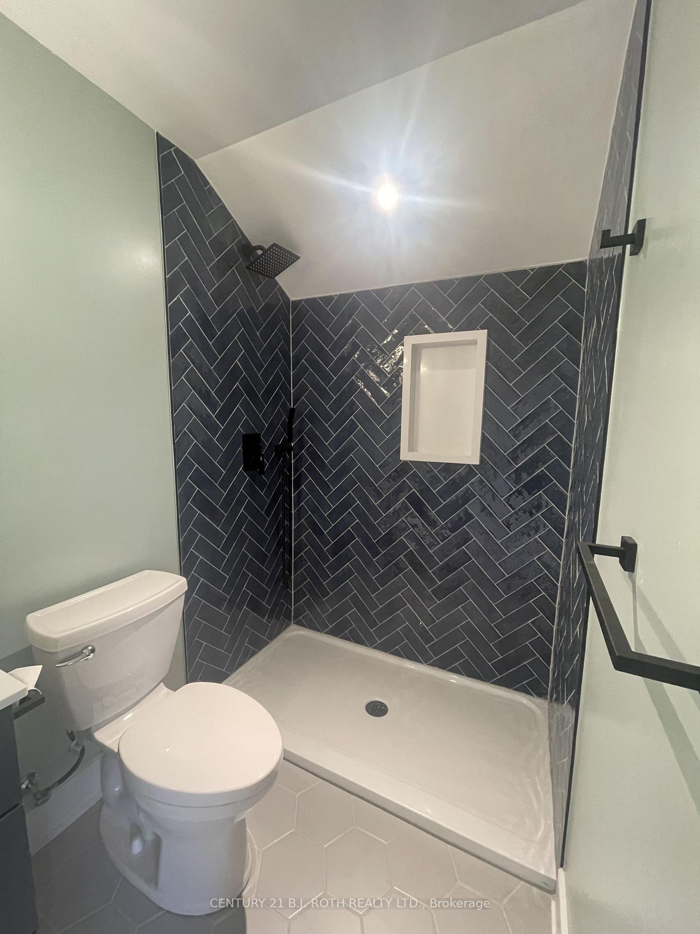 Photo 18 of 9 Bertram Drive, Springwater, Elmvale — HOMEH