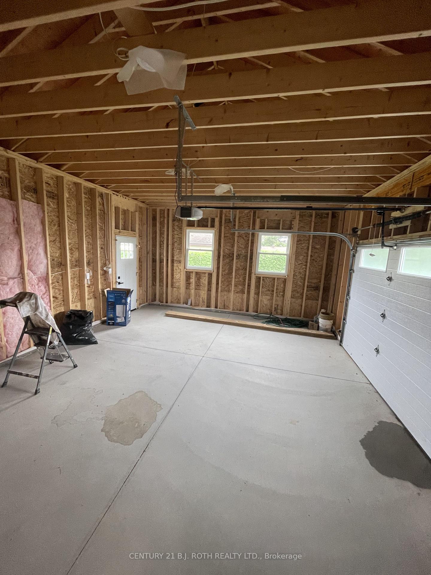 Photo 26 of 9 Bertram Drive, Springwater, Elmvale — HOMEH