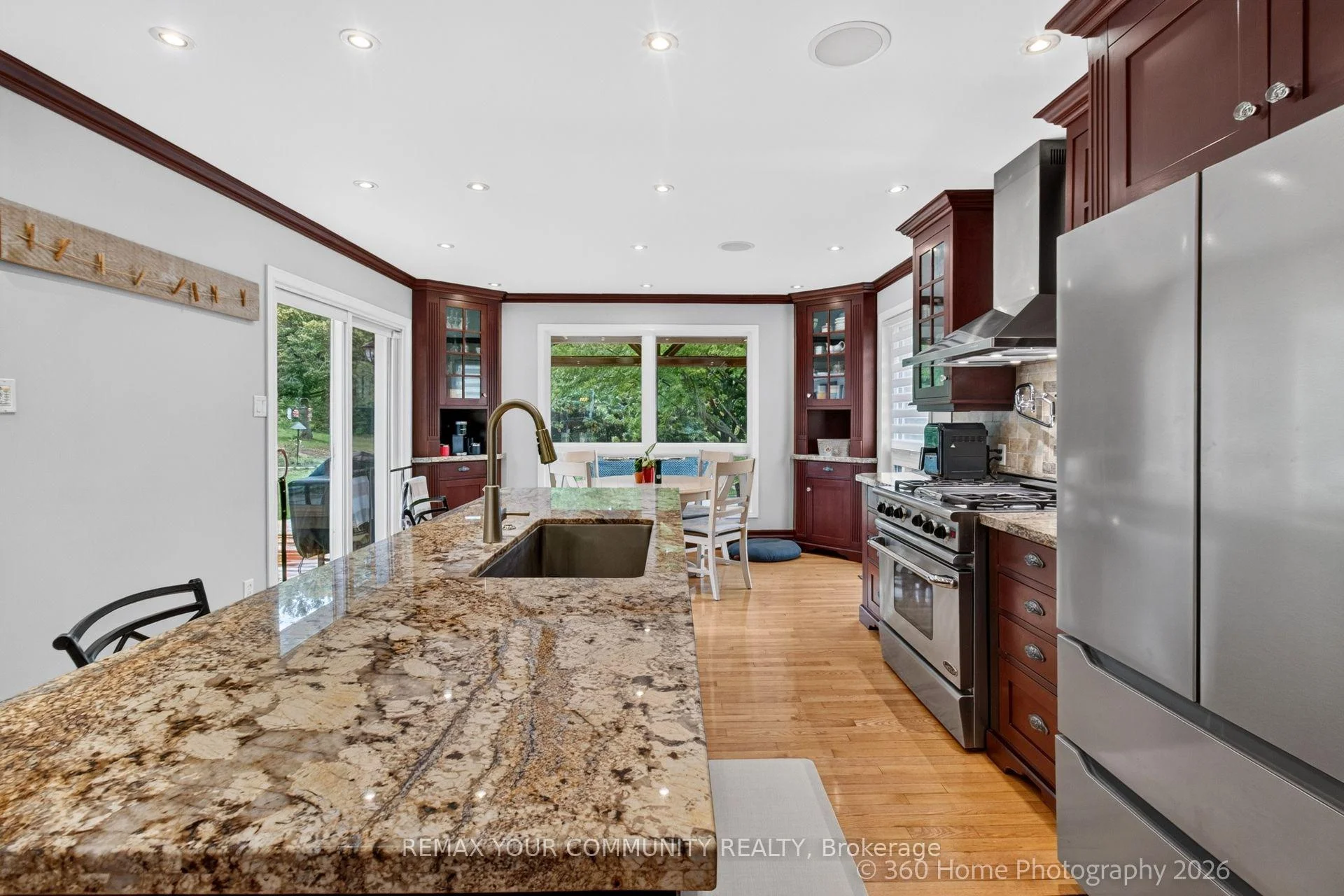 Photo 9 of 12 Cairns Boulevard, Springwater, Midhurst — HOMEH