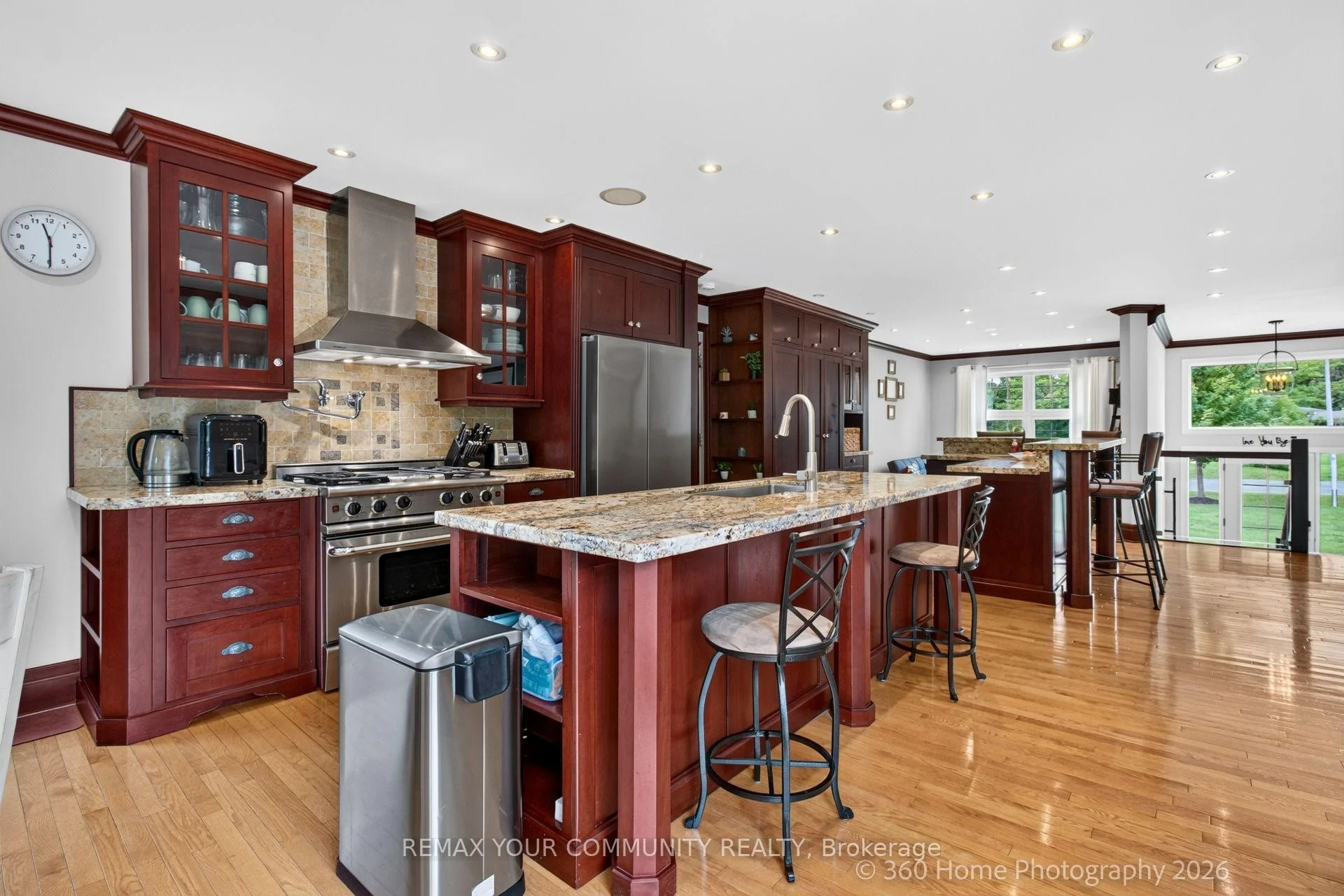 Photo 10 of 12 Cairns Boulevard, Springwater, Midhurst — HOMEH