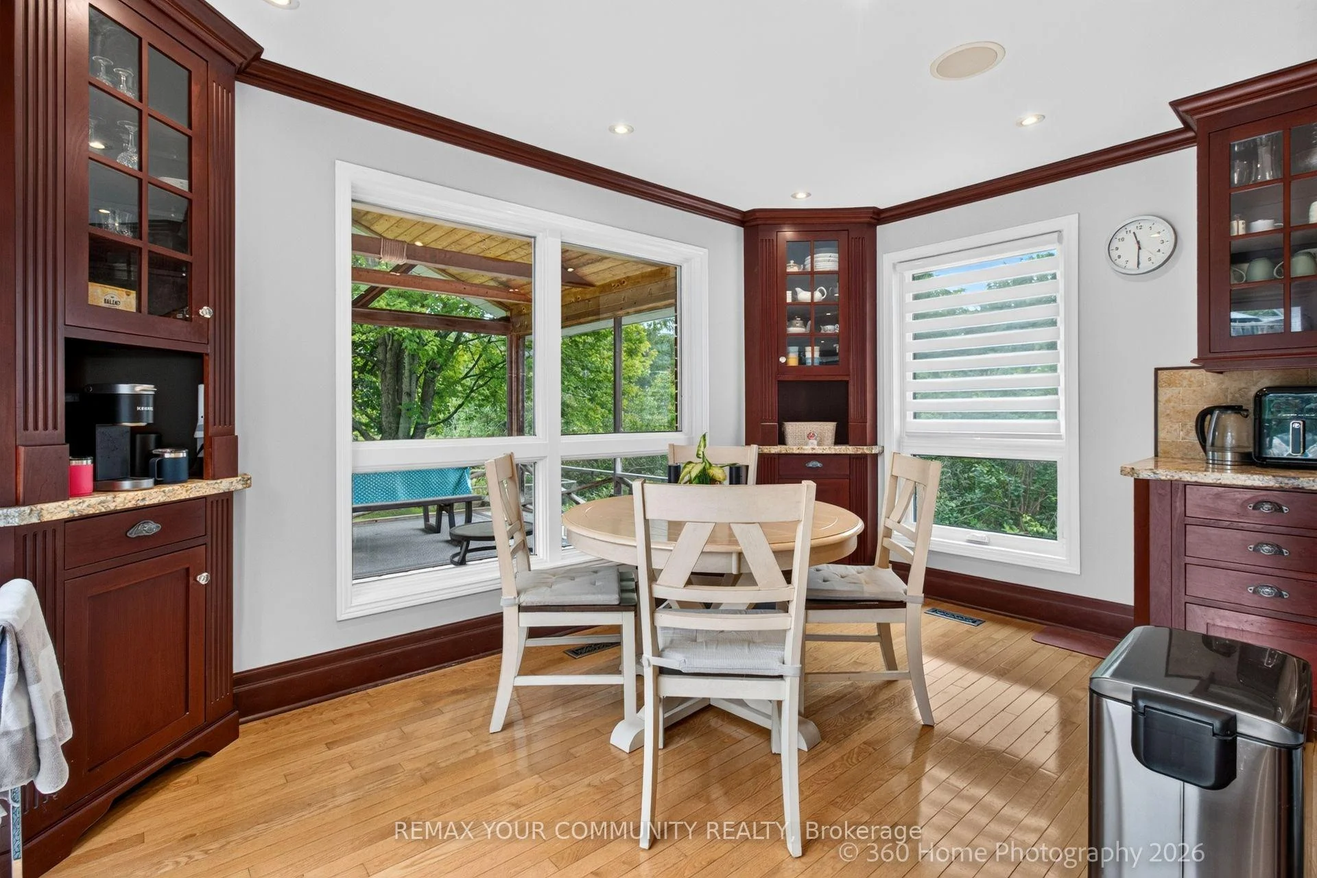 Photo 11 of 12 Cairns Boulevard, Springwater, Midhurst — HOMEH