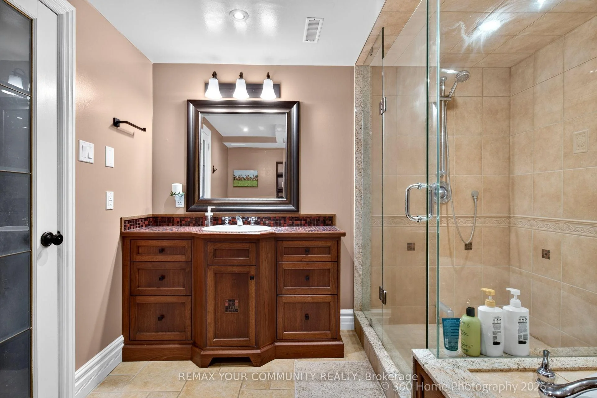Photo 25 of 12 Cairns Boulevard, Springwater, Midhurst — HOMEH