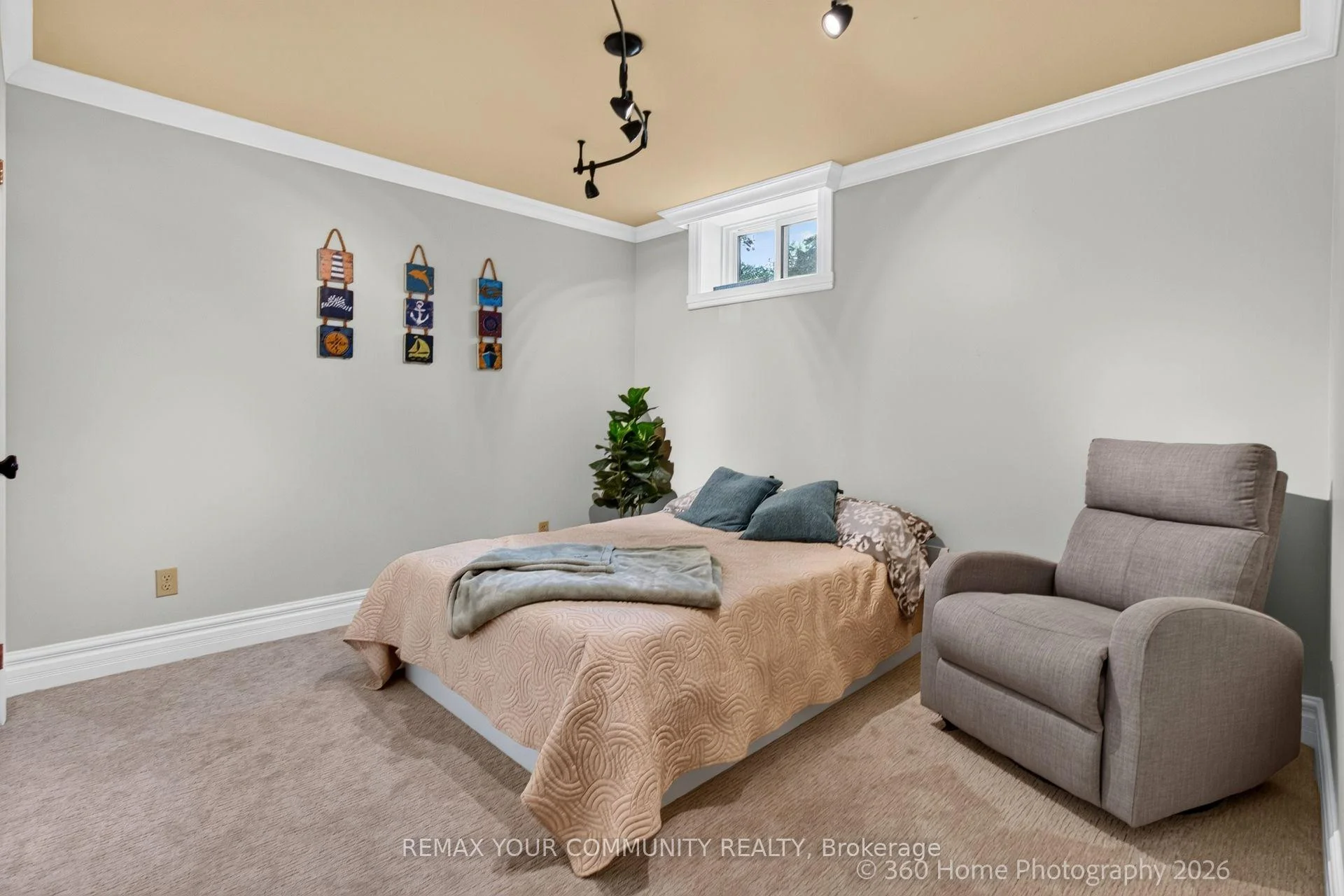 Photo 28 of 12 Cairns Boulevard, Springwater, Midhurst — HOMEH