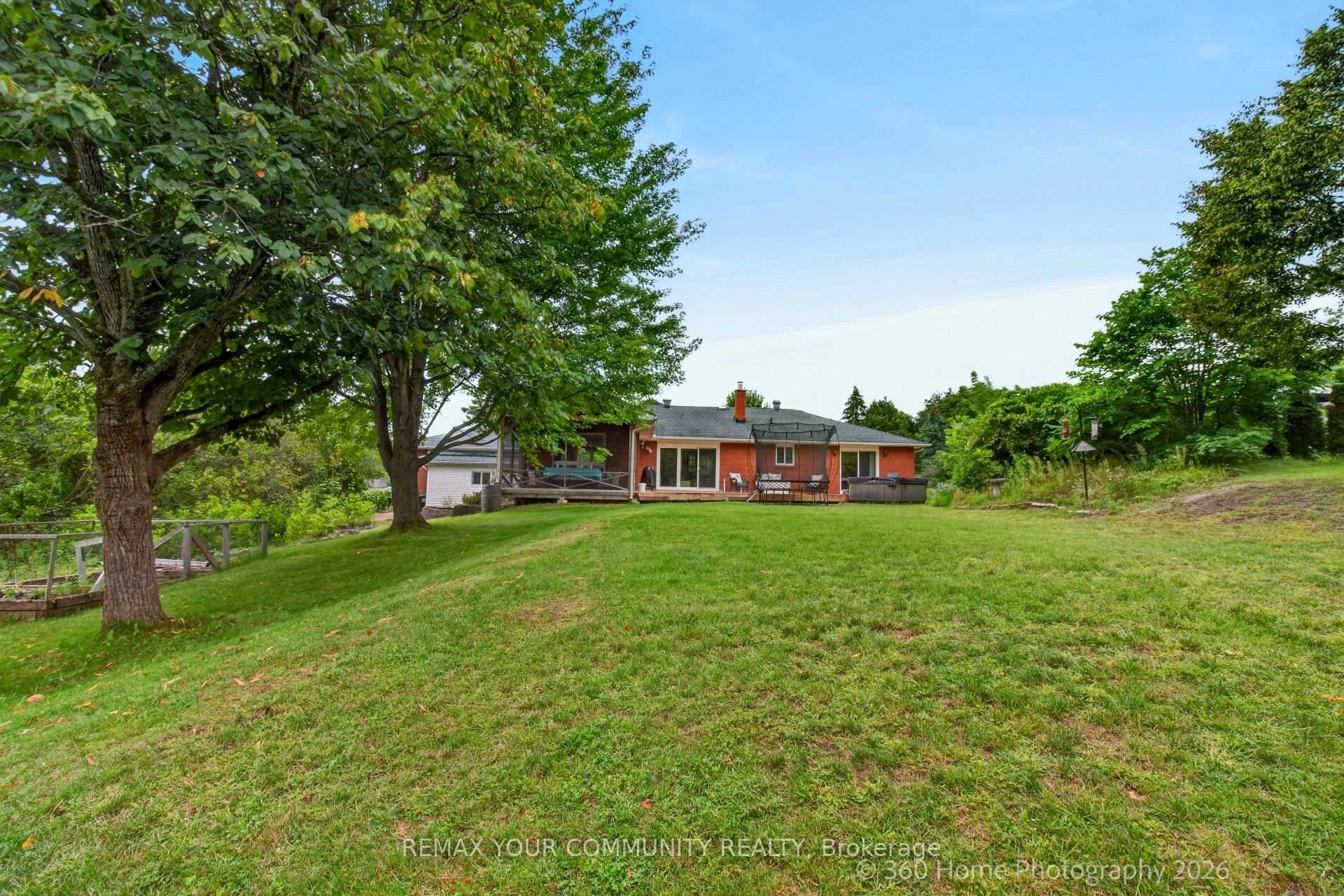 Photo 30 of 12 Cairns Boulevard, Springwater, Midhurst — HOMEH