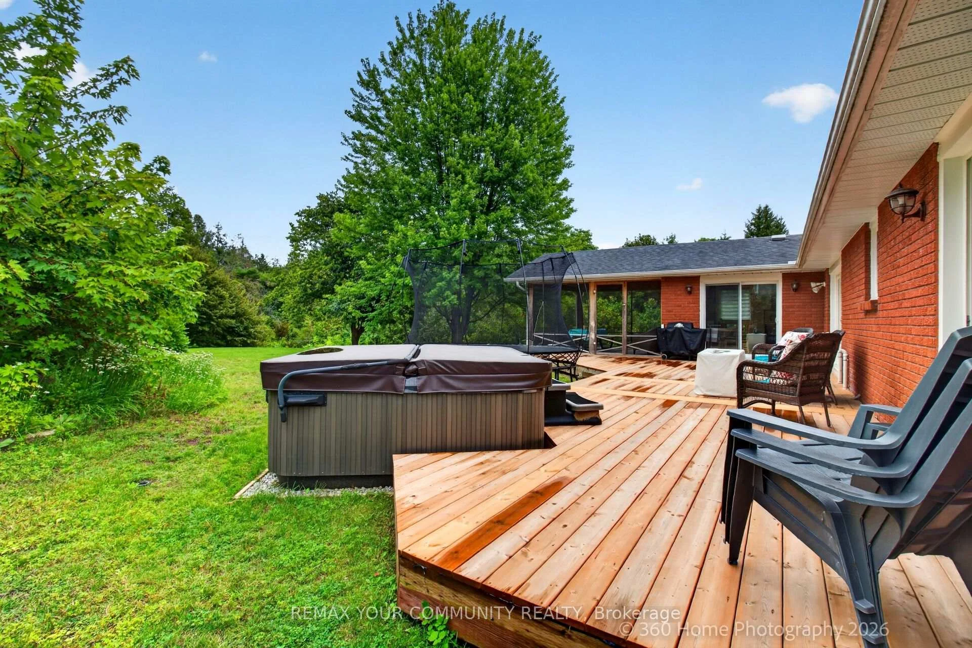Photo 31 of 12 Cairns Boulevard, Springwater, Midhurst — HOMEH