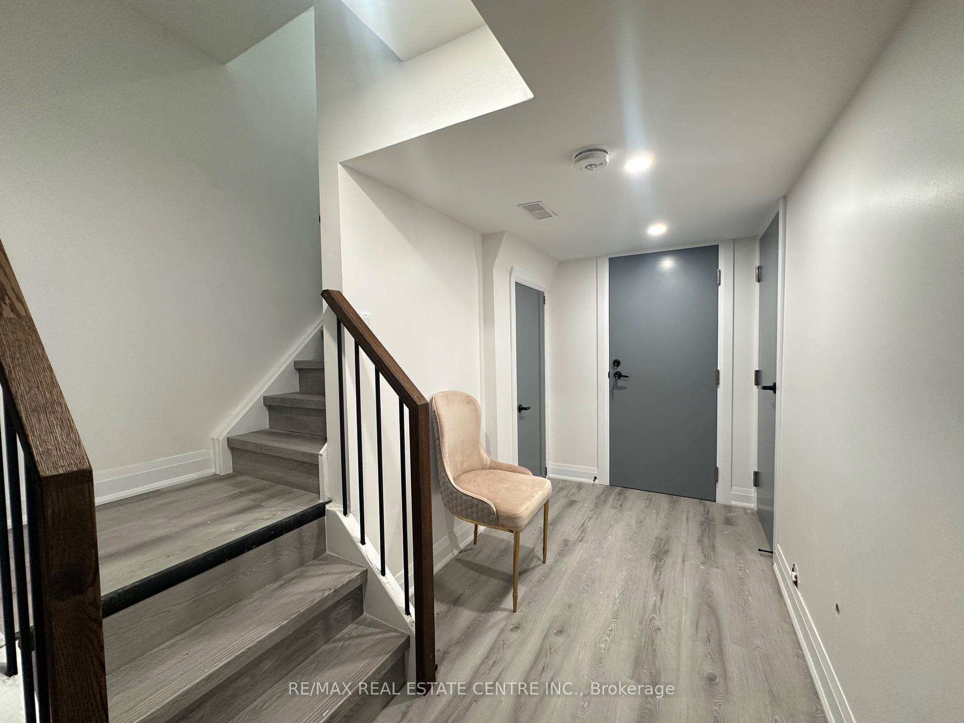 Photo 3 of Unit Basement Apartment, 23 Oblate Crescent, Brampton, Bram West — HOMEH