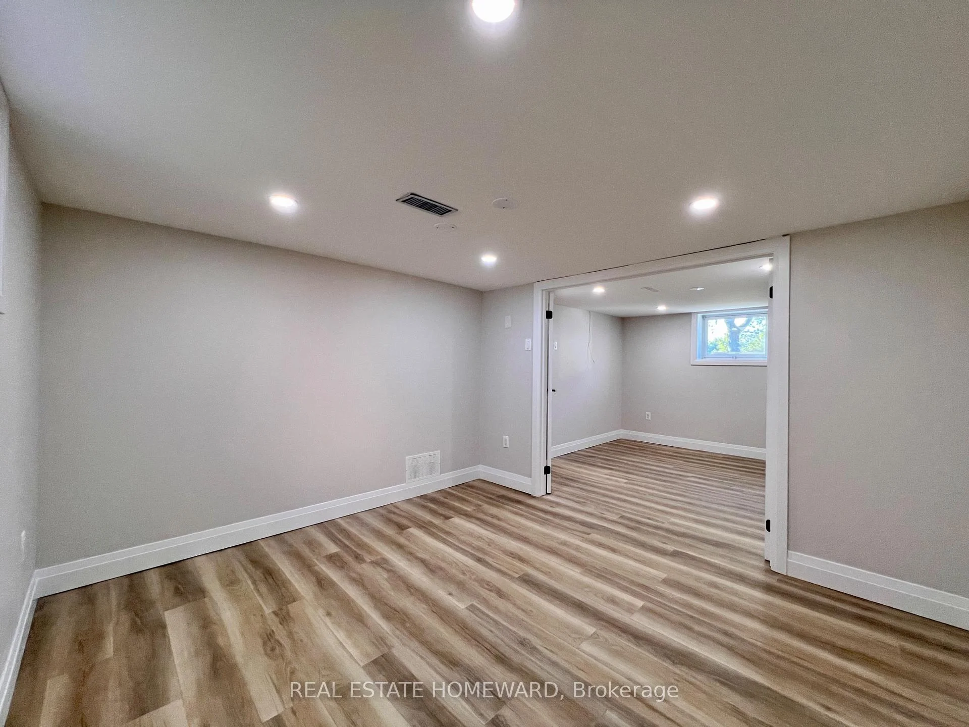 Photo 29 of Unit Lower, 2 Harris Park Drive, Scarborough, Clairlea-Birchmount — HOMEH