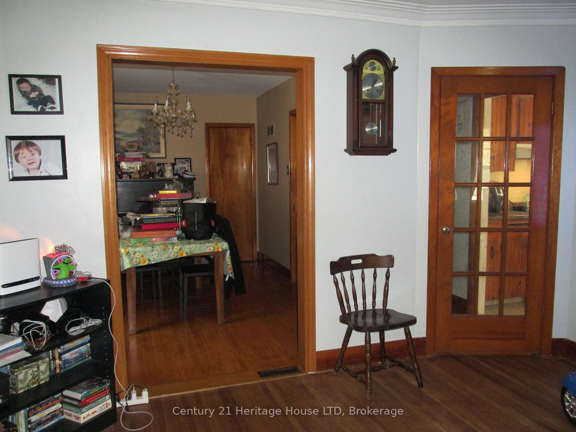 Photo 6 of 3 Melba Road, St. Catharines, Carlton/Bunting — HOMEH