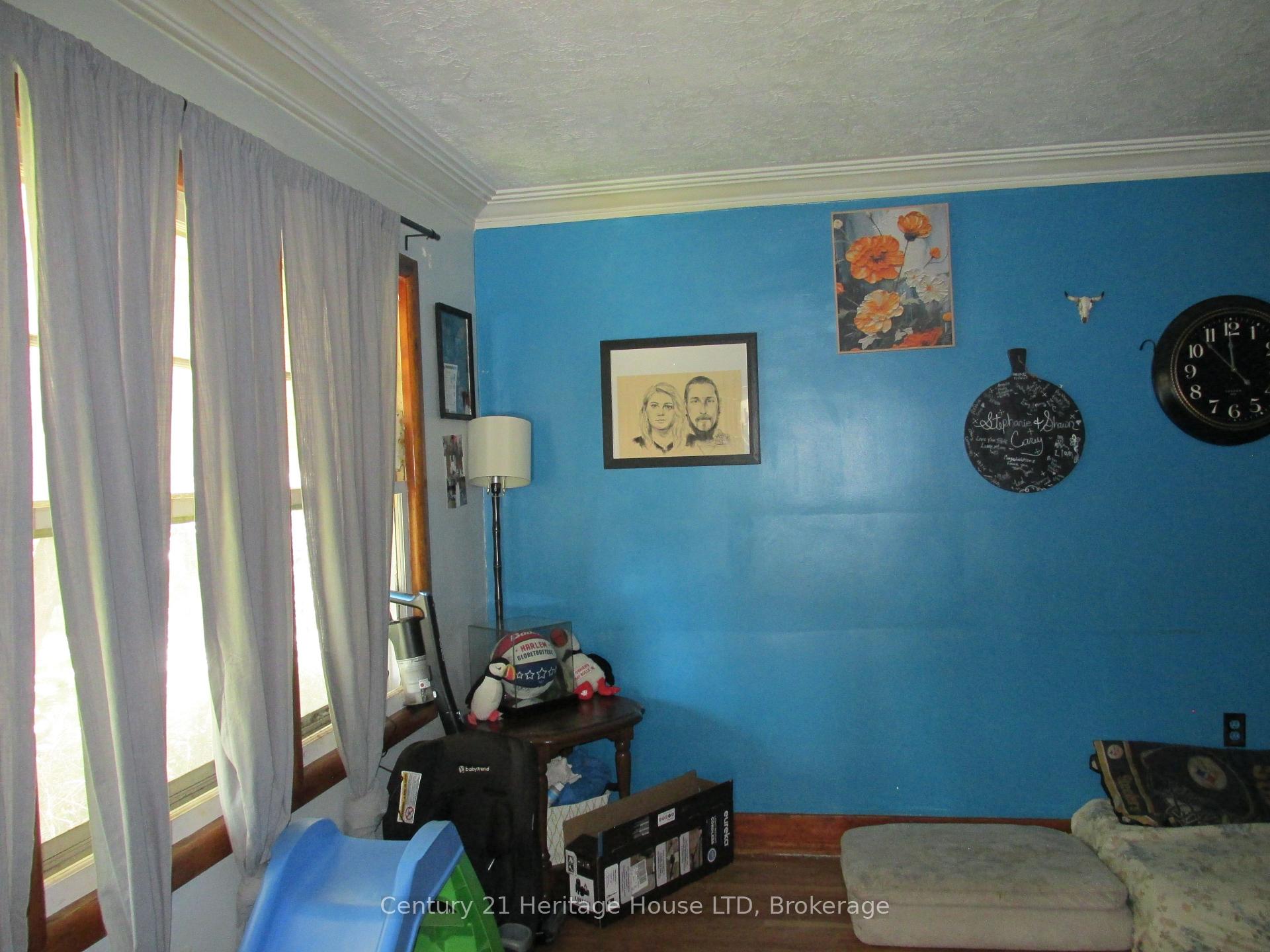 Photo 5 of 3 Melba Road, St. Catharines, Carlton/Bunting — HOMEH