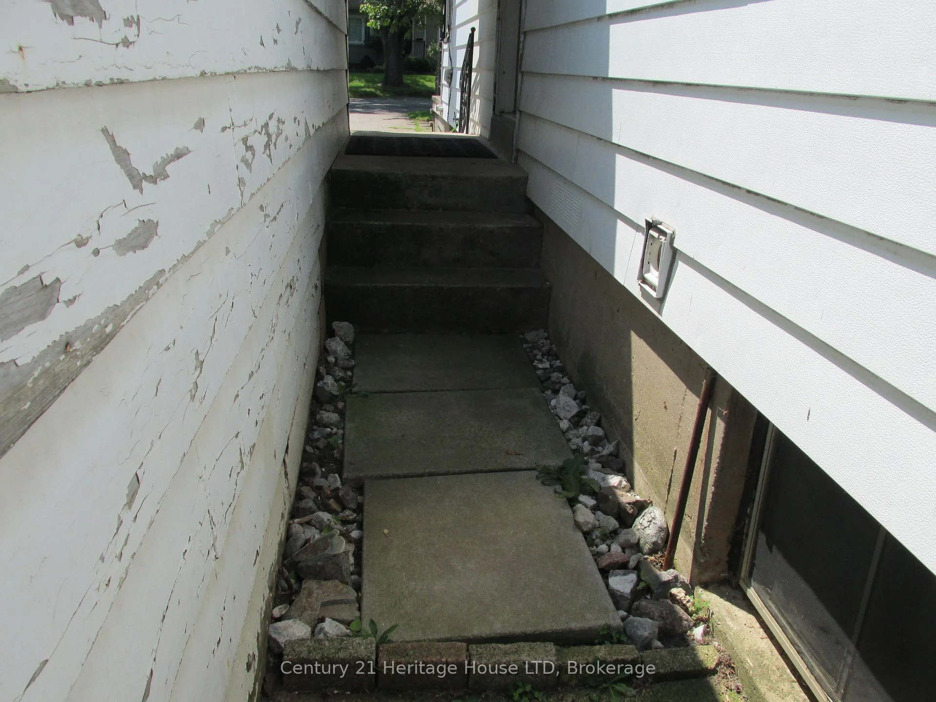 Photo 20 of 3 Melba Road, St. Catharines, Carlton/Bunting — HOMEH