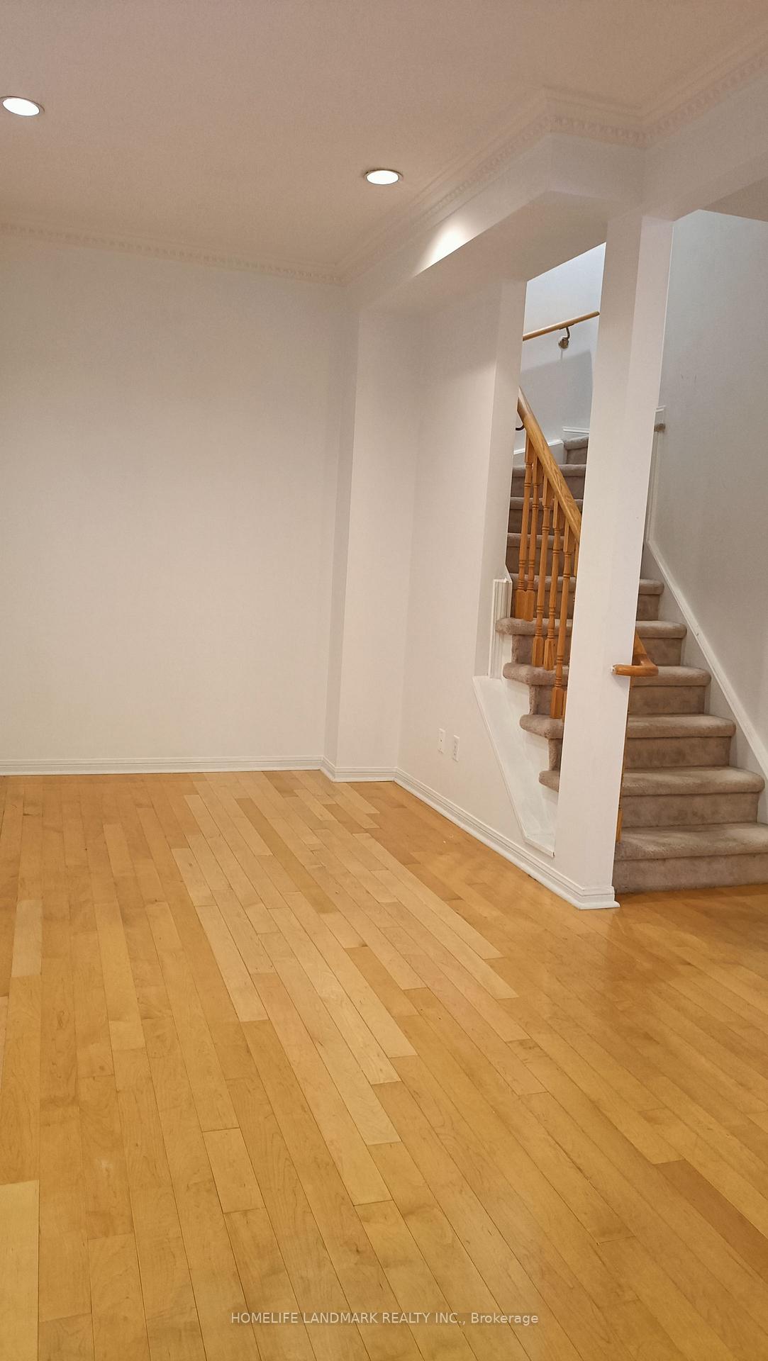 Photo 20 of Unit 13A, 18 St. Moritz Way, Markham, Unionville — HOMEH
