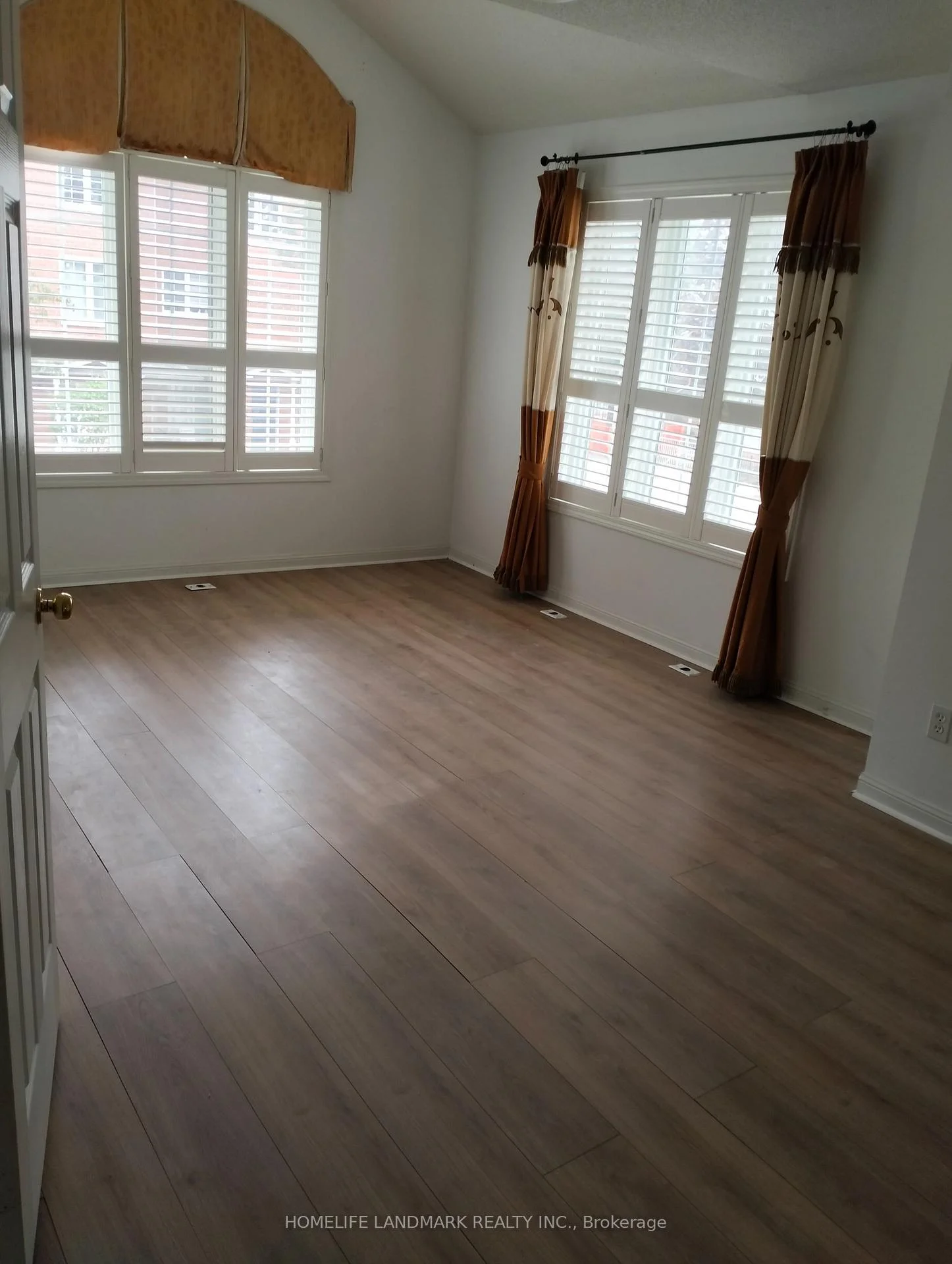 Photo 41 of Unit 13A, 18 St. Moritz Way, Markham, Unionville — HOMEH