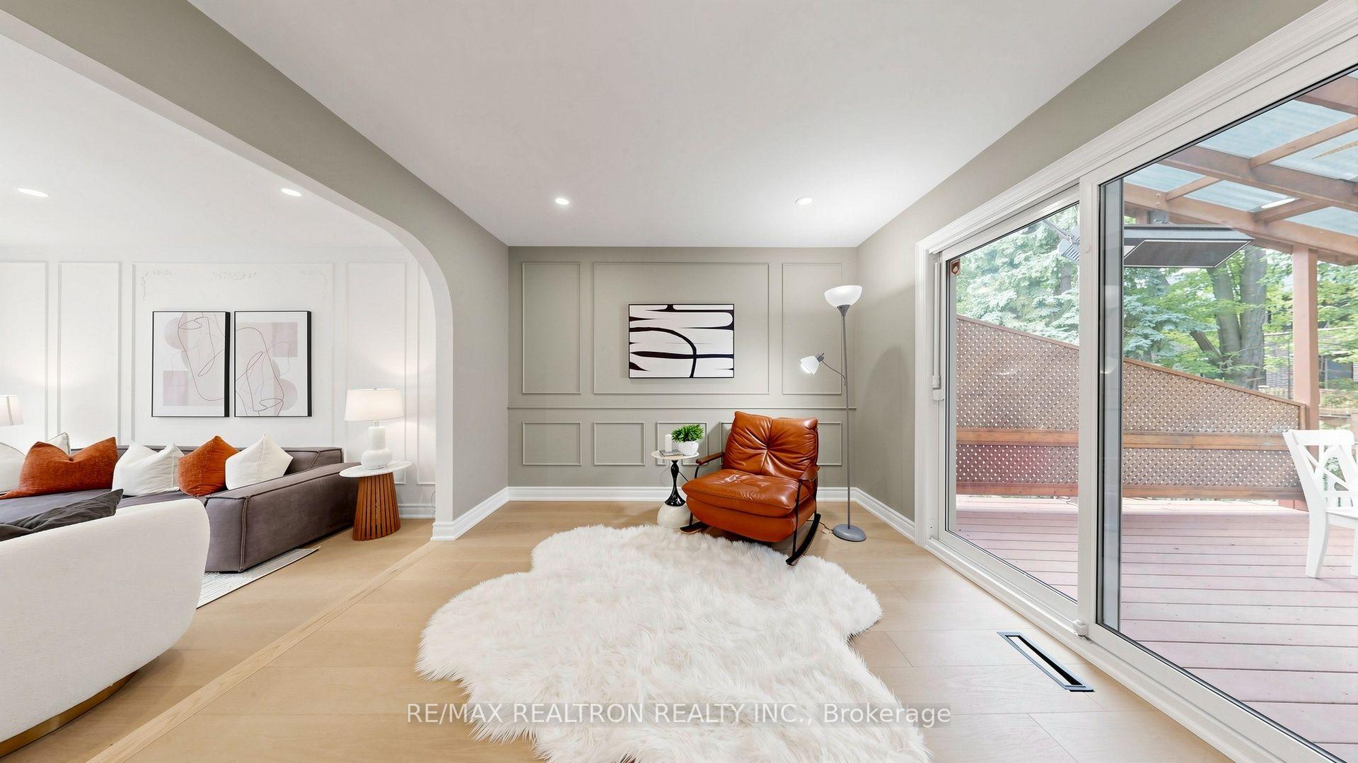 Photo 9 of 21 Greentree Road, Markham, Unionville — HOMEH