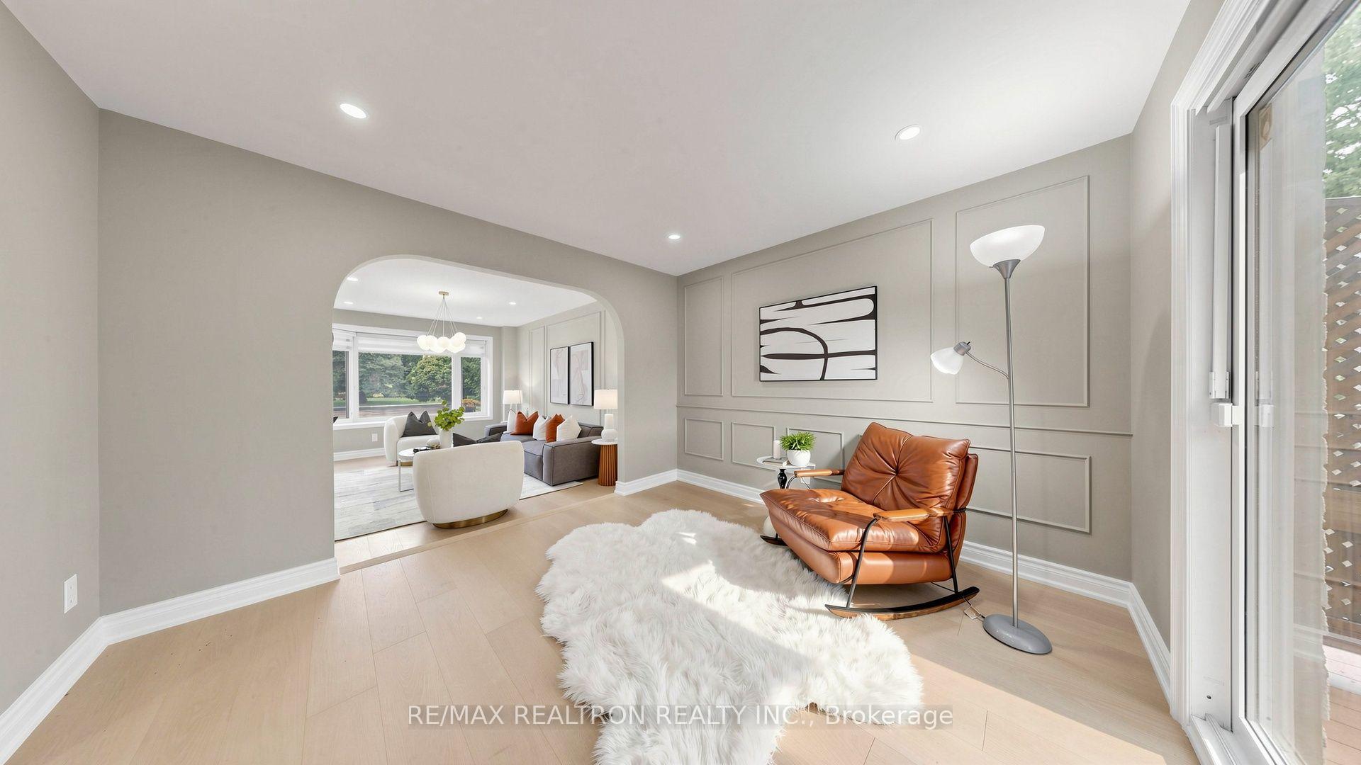 Photo 10 of 21 Greentree Road, Markham, Unionville — HOMEH