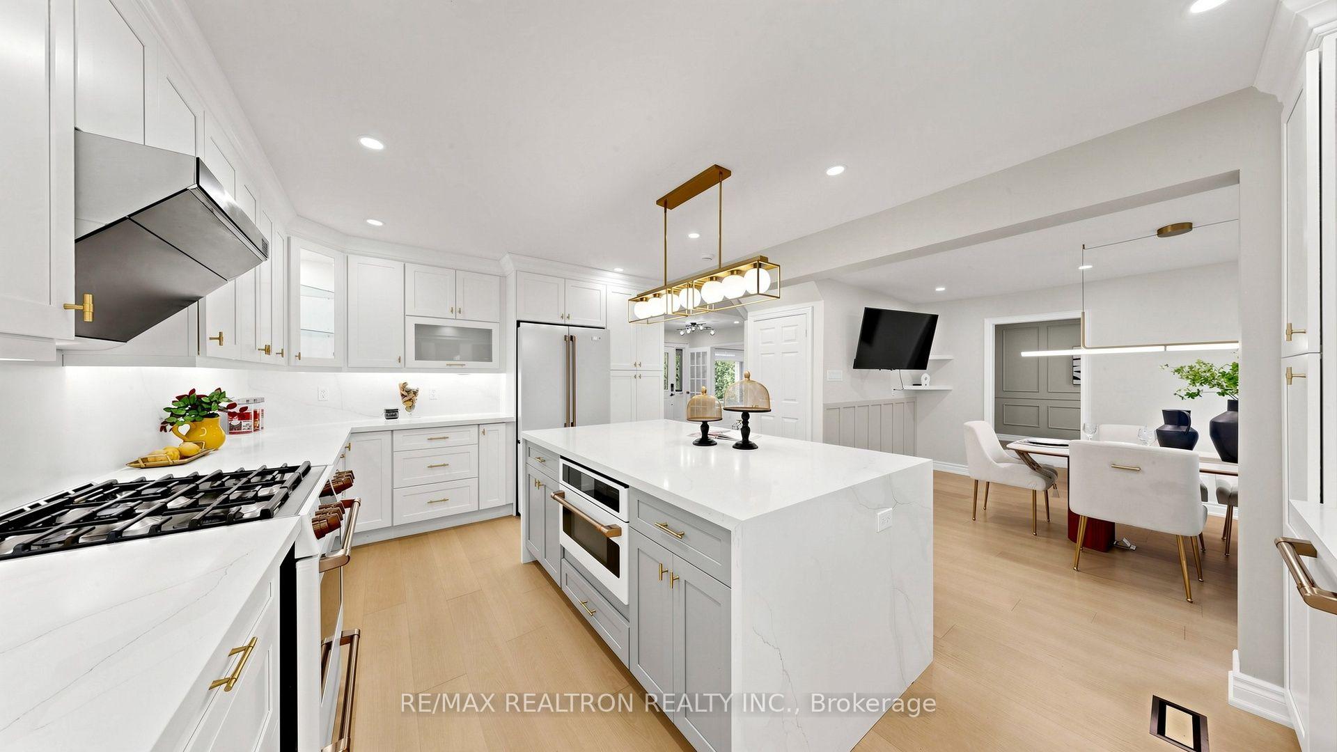 Photo 13 of 21 Greentree Road, Markham, Unionville — HOMEH