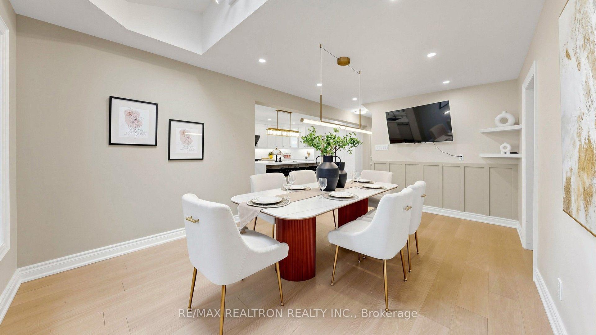 Photo 17 of 21 Greentree Road, Markham, Unionville — HOMEH
