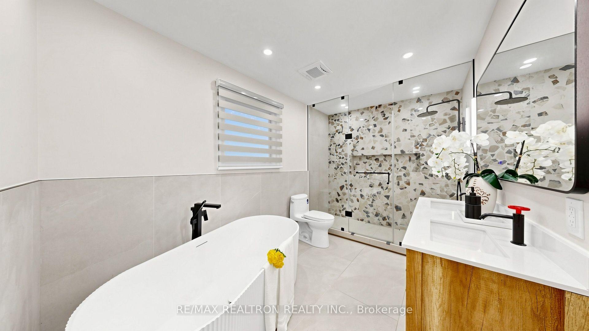 Photo 22 of 21 Greentree Road, Markham, Unionville — HOMEH