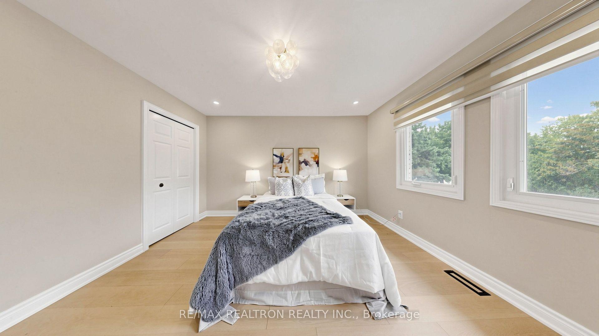Photo 24 of 21 Greentree Road, Markham, Unionville — HOMEH