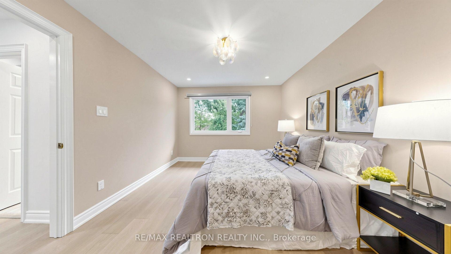 Photo 27 of 21 Greentree Road, Markham, Unionville — HOMEH