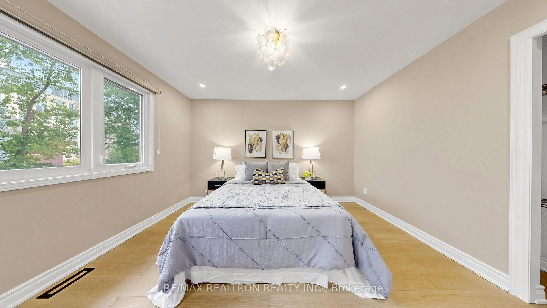 Photo 29 of 21 Greentree Road, Markham, Unionville — HOMEH