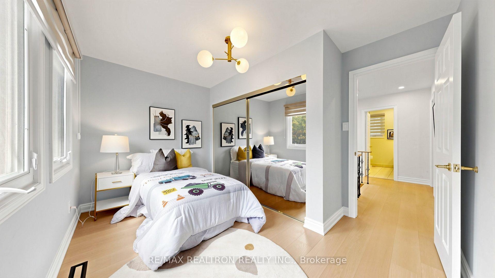 Photo 31 of 21 Greentree Road, Markham, Unionville — HOMEH