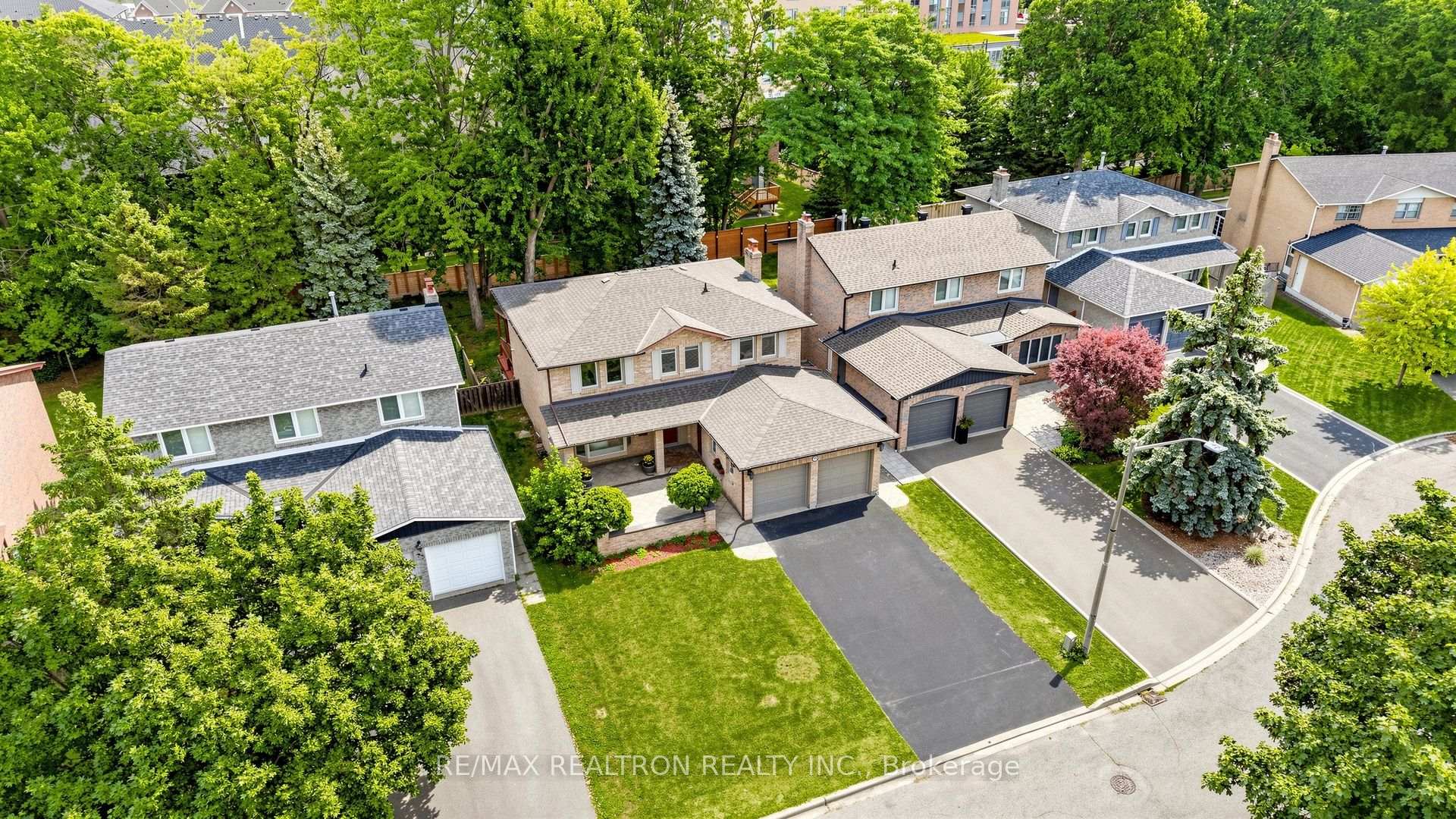 Photo 45 of 21 Greentree Road, Markham, Unionville — HOMEH