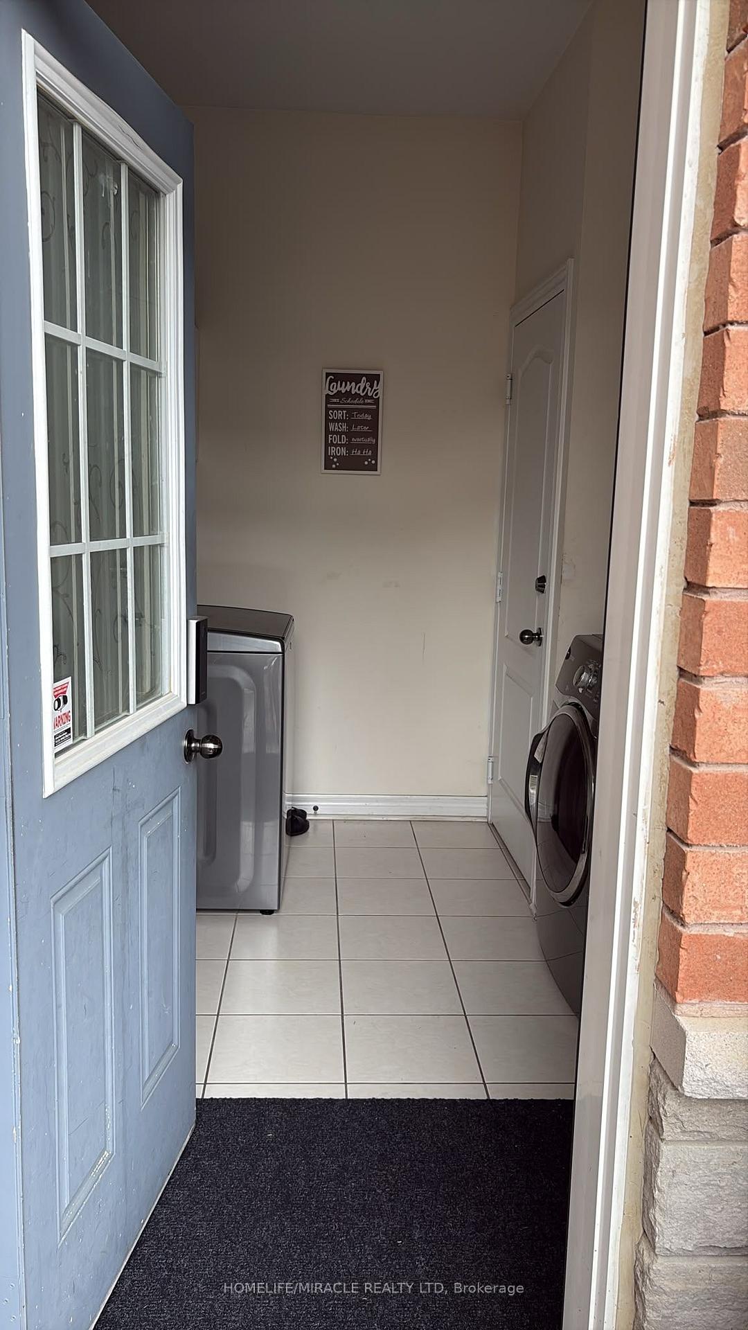 Photo 1 of 114 Lorenzo Circle, Brampton, Sandringham-Wellington — HOMEH