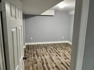 Photo 4 of 114 Lorenzo Circle, Brampton, Sandringham-Wellington — HOMEH