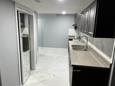 Photo 8 of 114 Lorenzo Circle, Brampton, Sandringham-Wellington — HOMEH