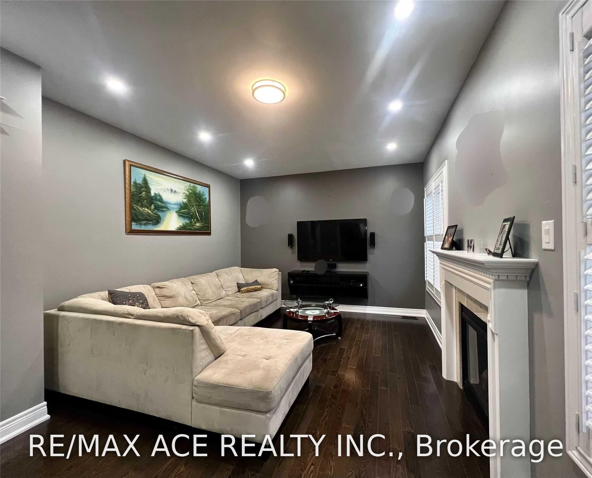 Photo 5 of Unit Upper, 73 Birch Tree Trail, Brampton, Brampton East — HOMEH