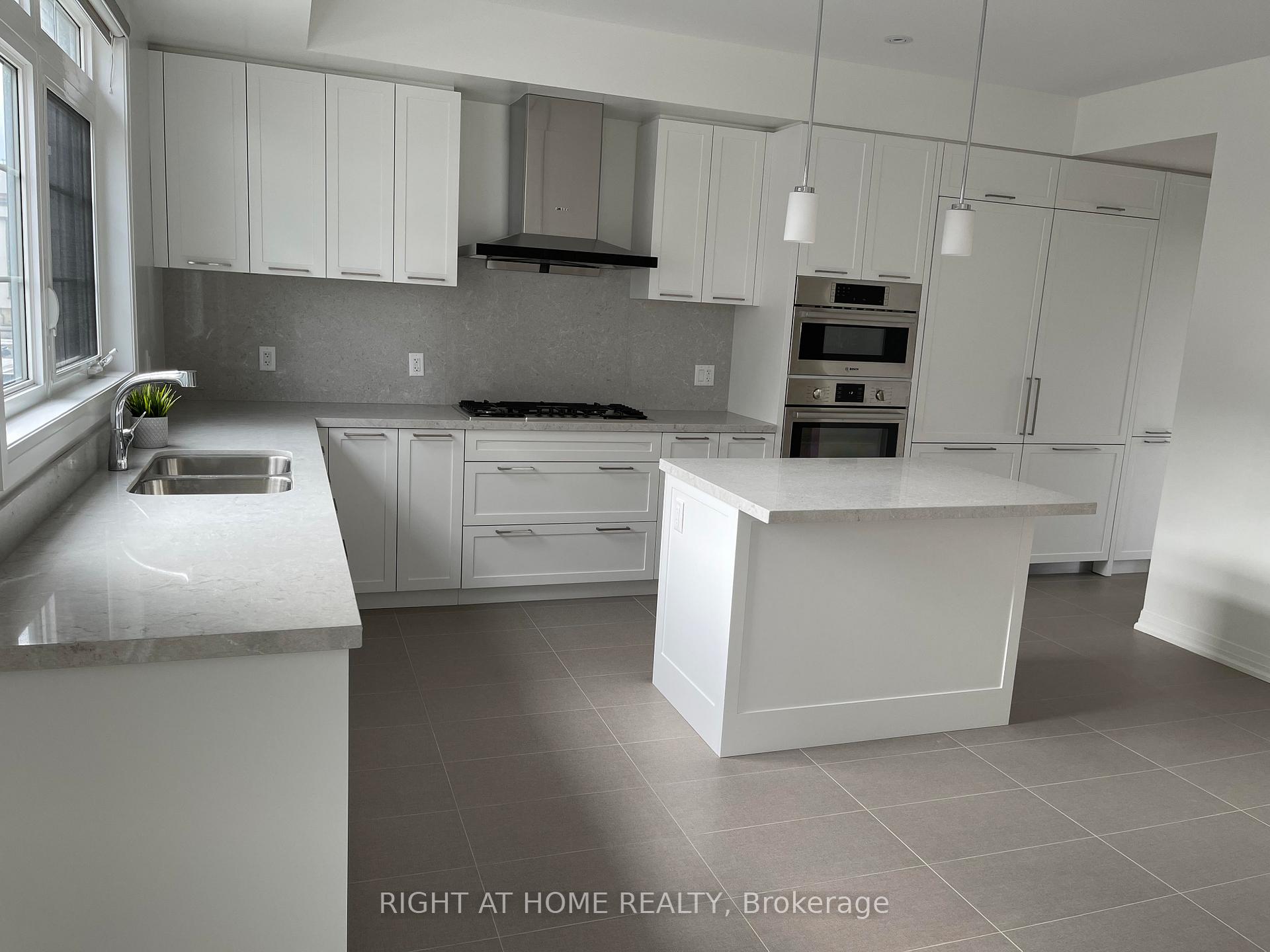 Photo 12 of 284 Buchanan Drive, Markham, Unionville — HOMEH