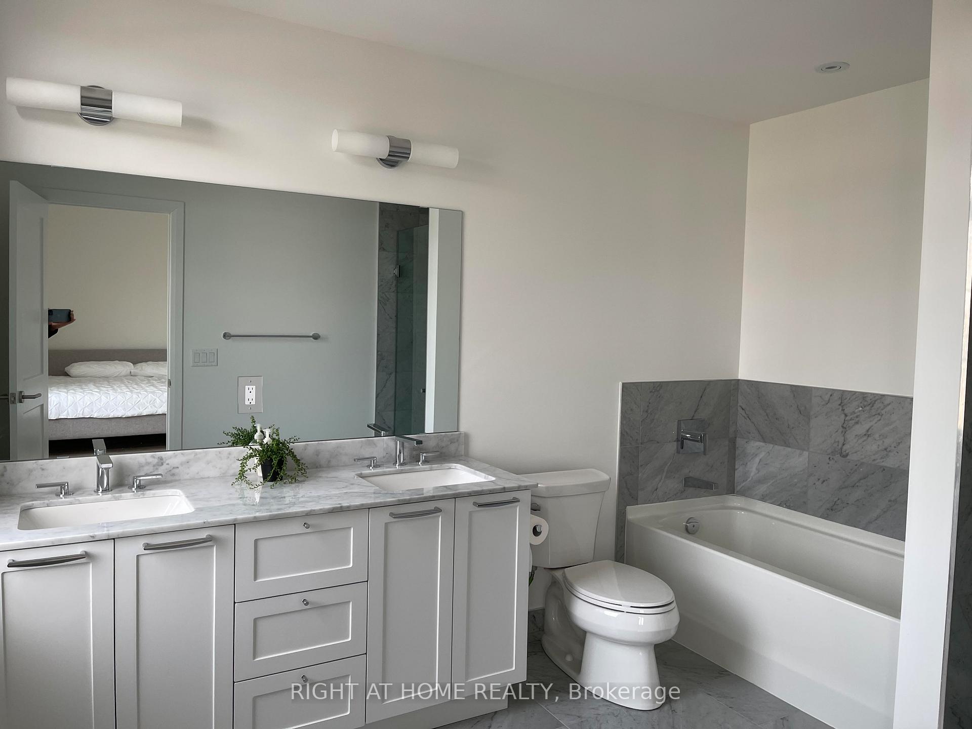 Photo 25 of 284 Buchanan Drive, Markham, Unionville — HOMEH