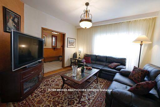 Photo 4 of 244 Rushton Road, Toronto, Wychwood — HOMEH