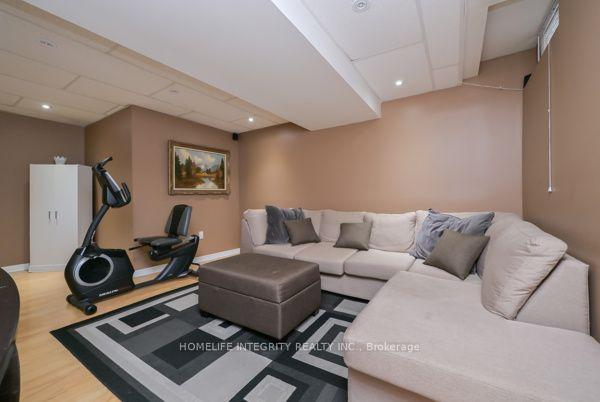 Photo 15 of 315 Ellwood Drive W, Caledon, Bolton West — HOMEH