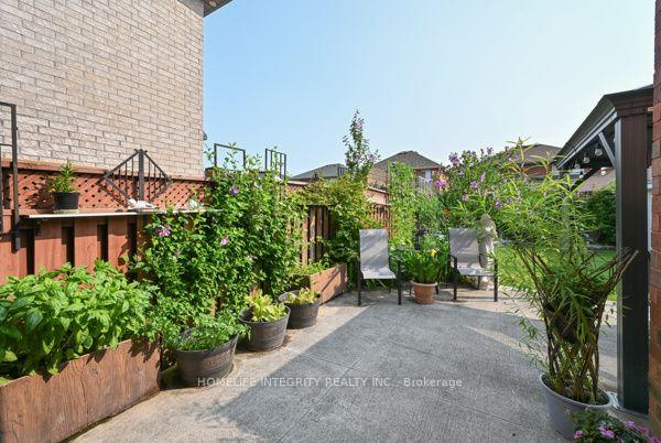 Photo 16 of 315 Ellwood Drive W, Caledon, Bolton West — HOMEH
