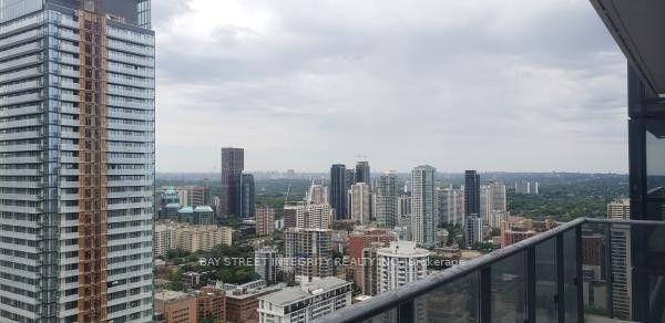 Photo 13 of Unit 4303, 7 Grenville Street, Toronto, Church-Yonge Corridor — HOMEH