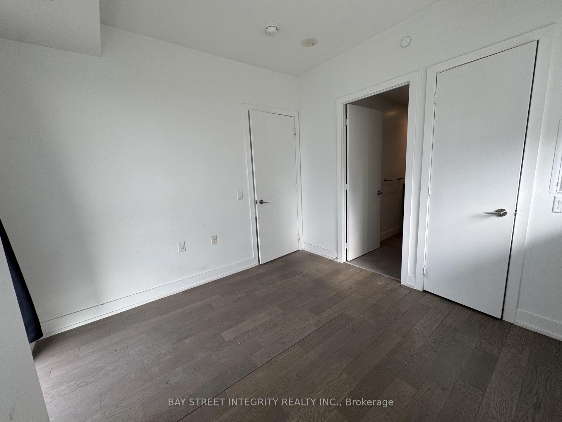 Photo 15 of Unit 4303, 7 Grenville Street, Toronto, Church-Yonge Corridor — HOMEH