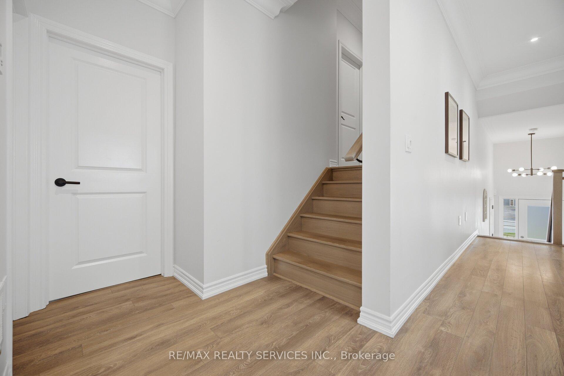 Photo 16 of 20 Todd Crescent, Southgate — HOMEH
