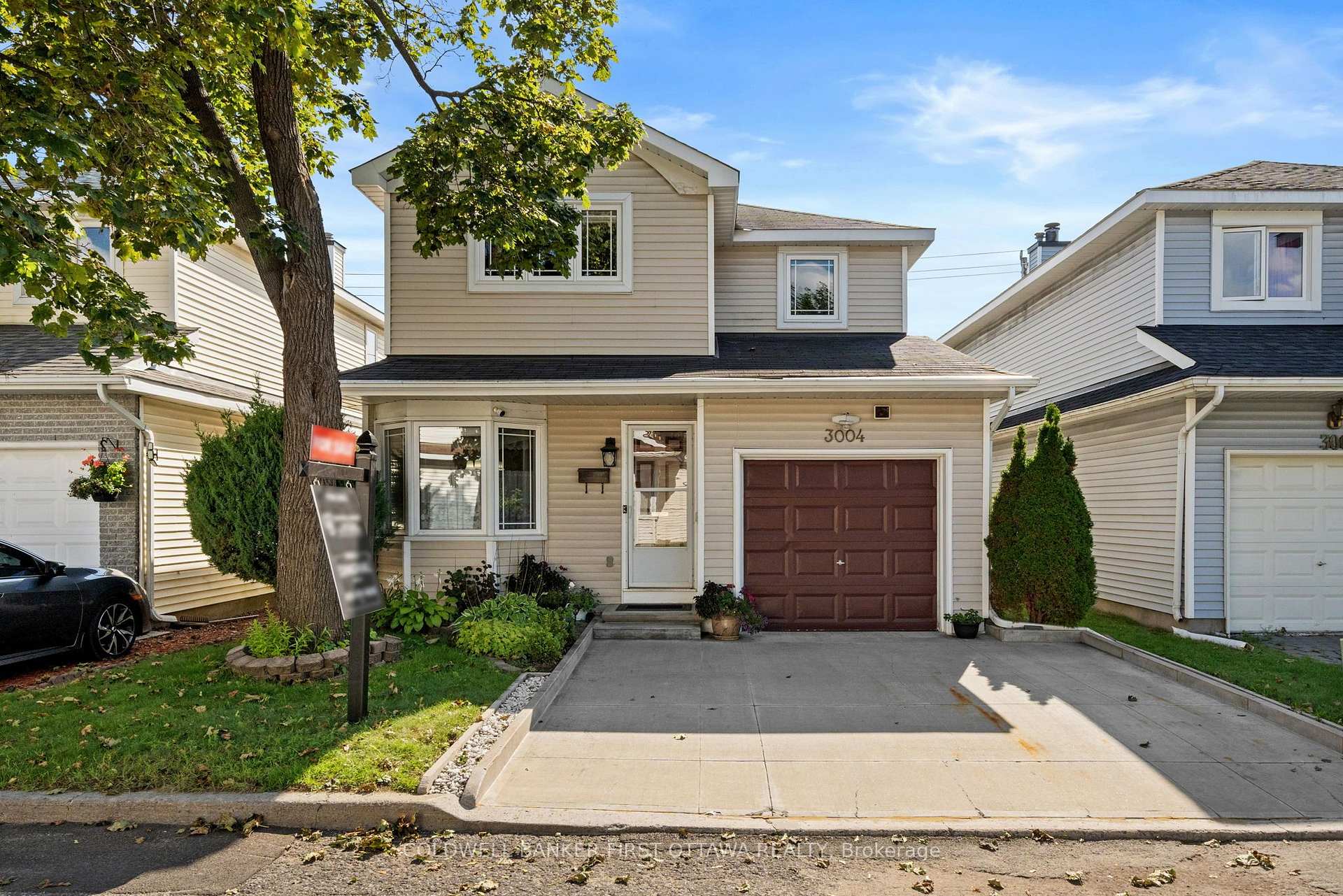 Photo of 3004 Victoria Heights Crescent
