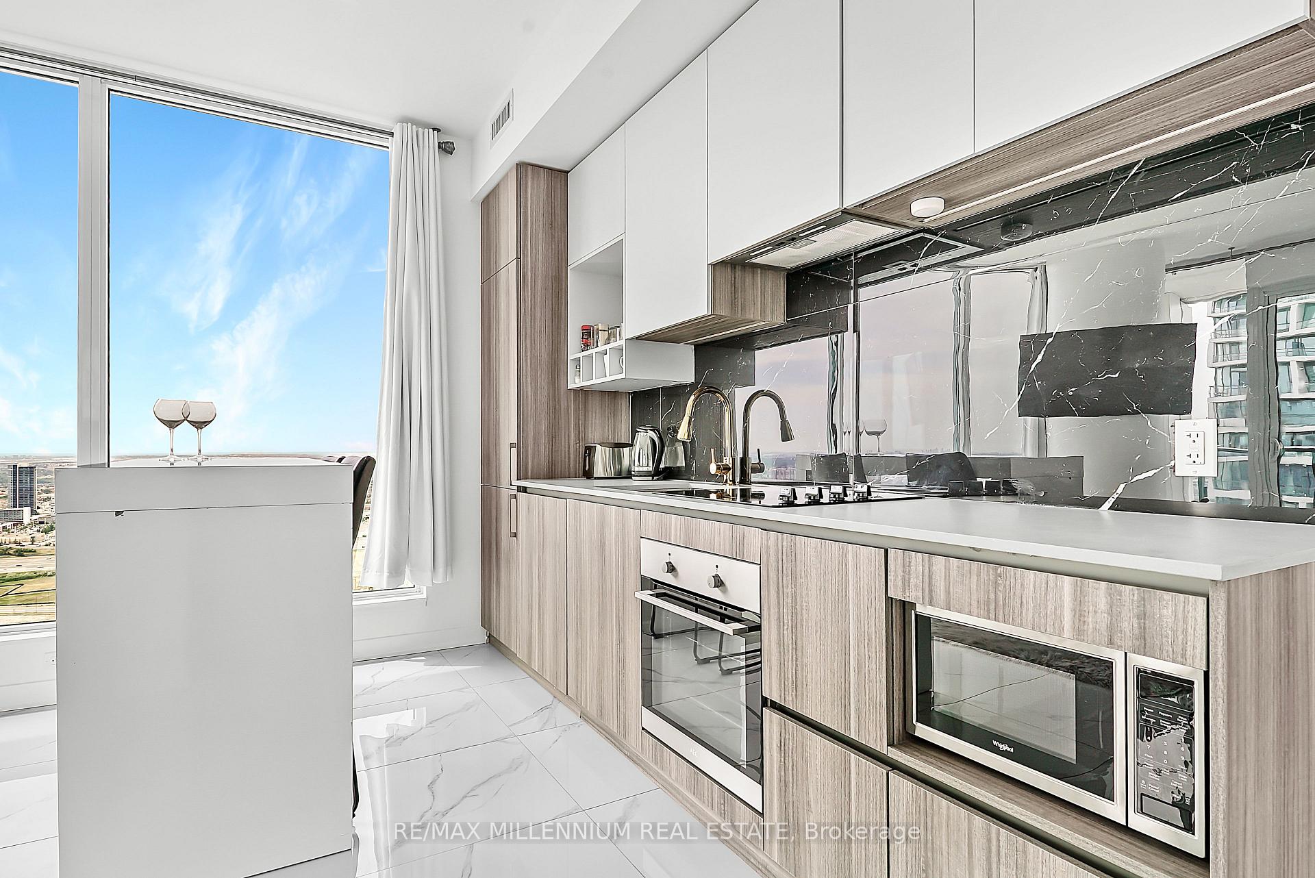 Photo 15 of Unit 4109, 898 Portage Parkway, Vaughan, Vaughan Corporate Centre — HOMEH