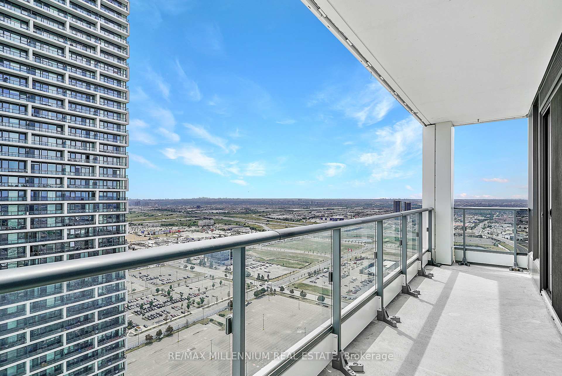 Photo 32 of Unit 4109, 898 Portage Parkway, Vaughan, Vaughan Corporate Centre — HOMEH