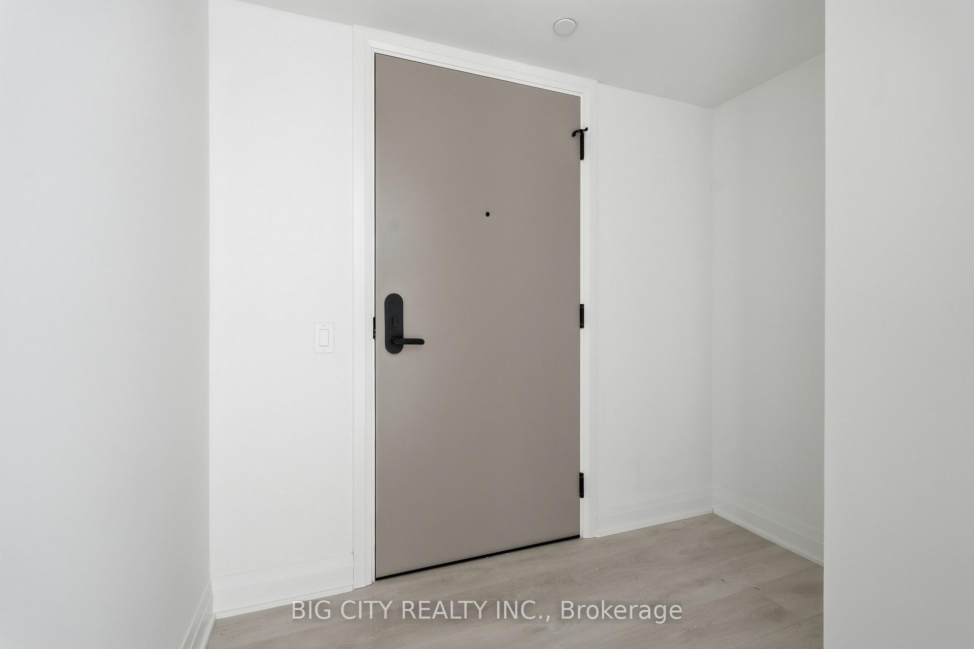 Photo 2 of Unit 1804, 25 Frederick Todd Way, Toronto, Thorncliffe Park — HOMEH