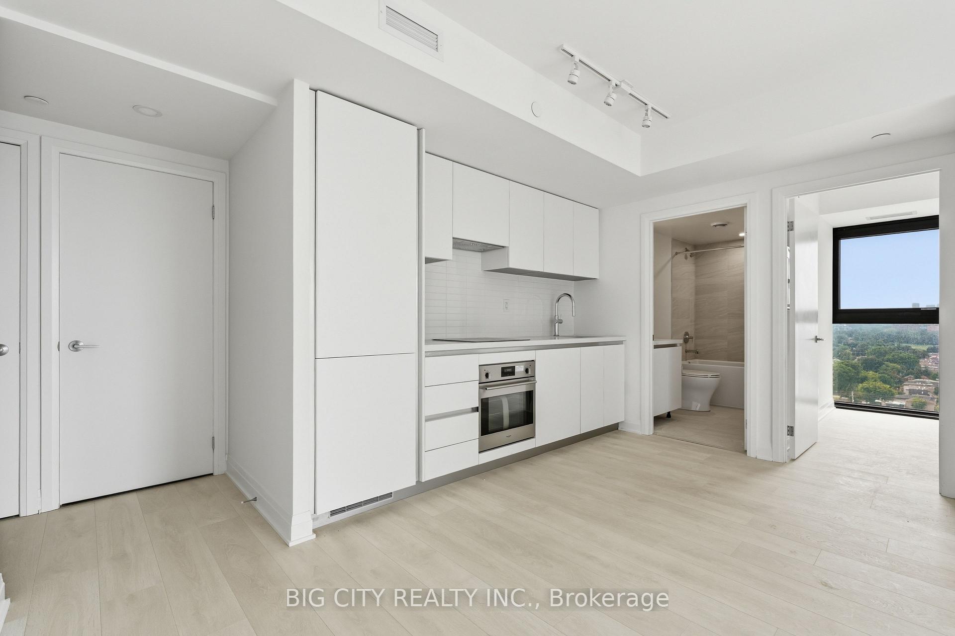 Photo 7 of Unit 1804, 25 Frederick Todd Way, Toronto, Thorncliffe Park — HOMEH