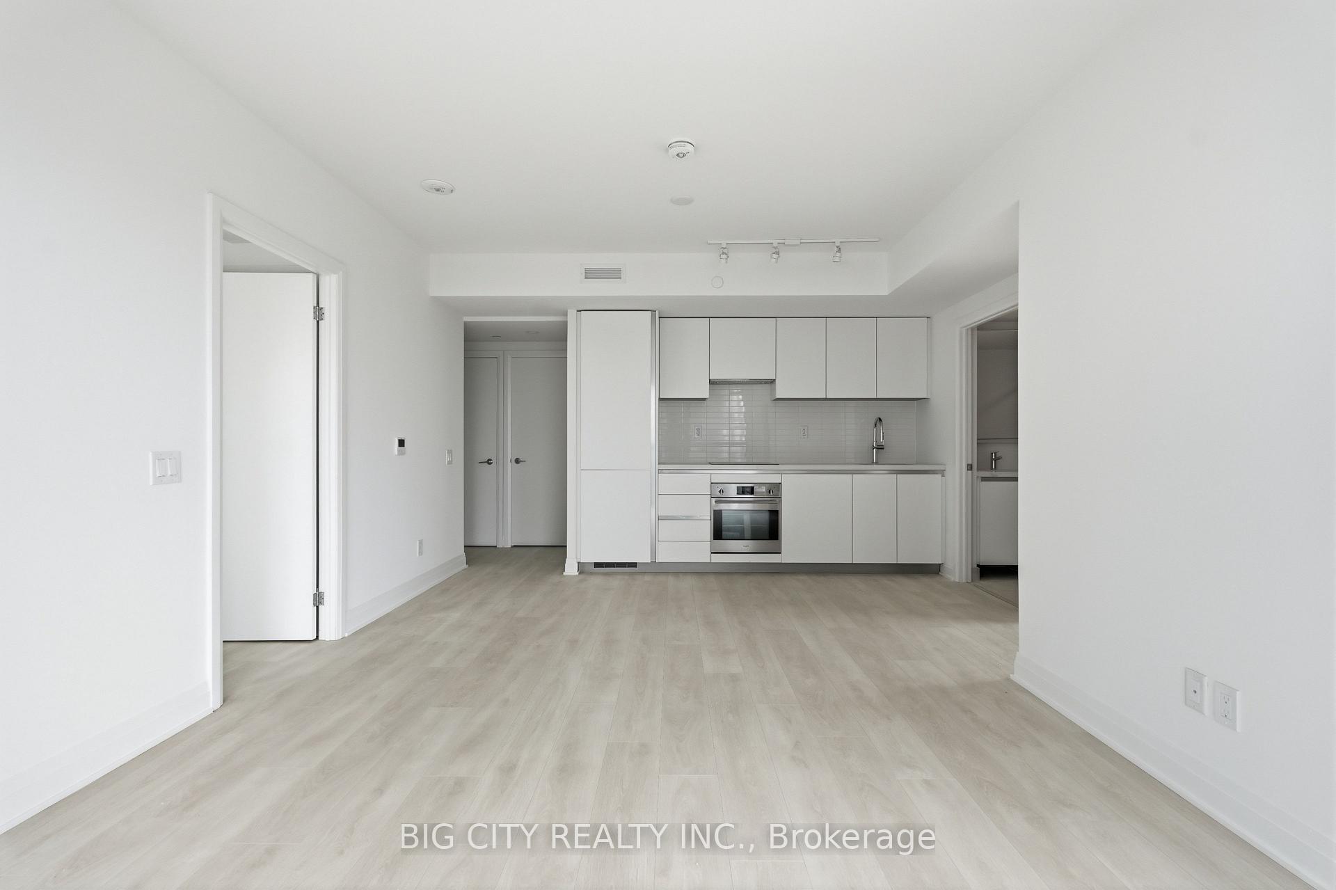 Photo 9 of Unit 1804, 25 Frederick Todd Way, Toronto, Thorncliffe Park — HOMEH