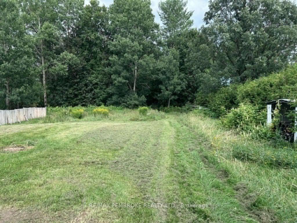 Photo 7 of 3396 B Line Road, Laurentian Valley, Laurentian Valley — HOMEH