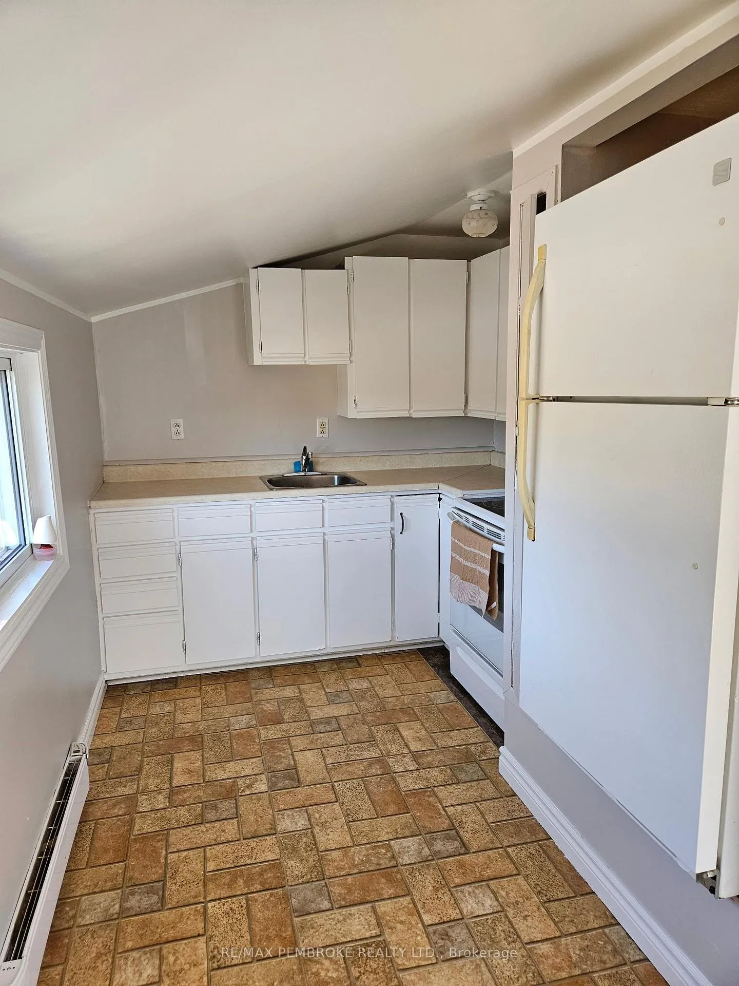 Photo 23 of 3396 B Line Road, Laurentian Valley, Laurentian Valley — HOMEH