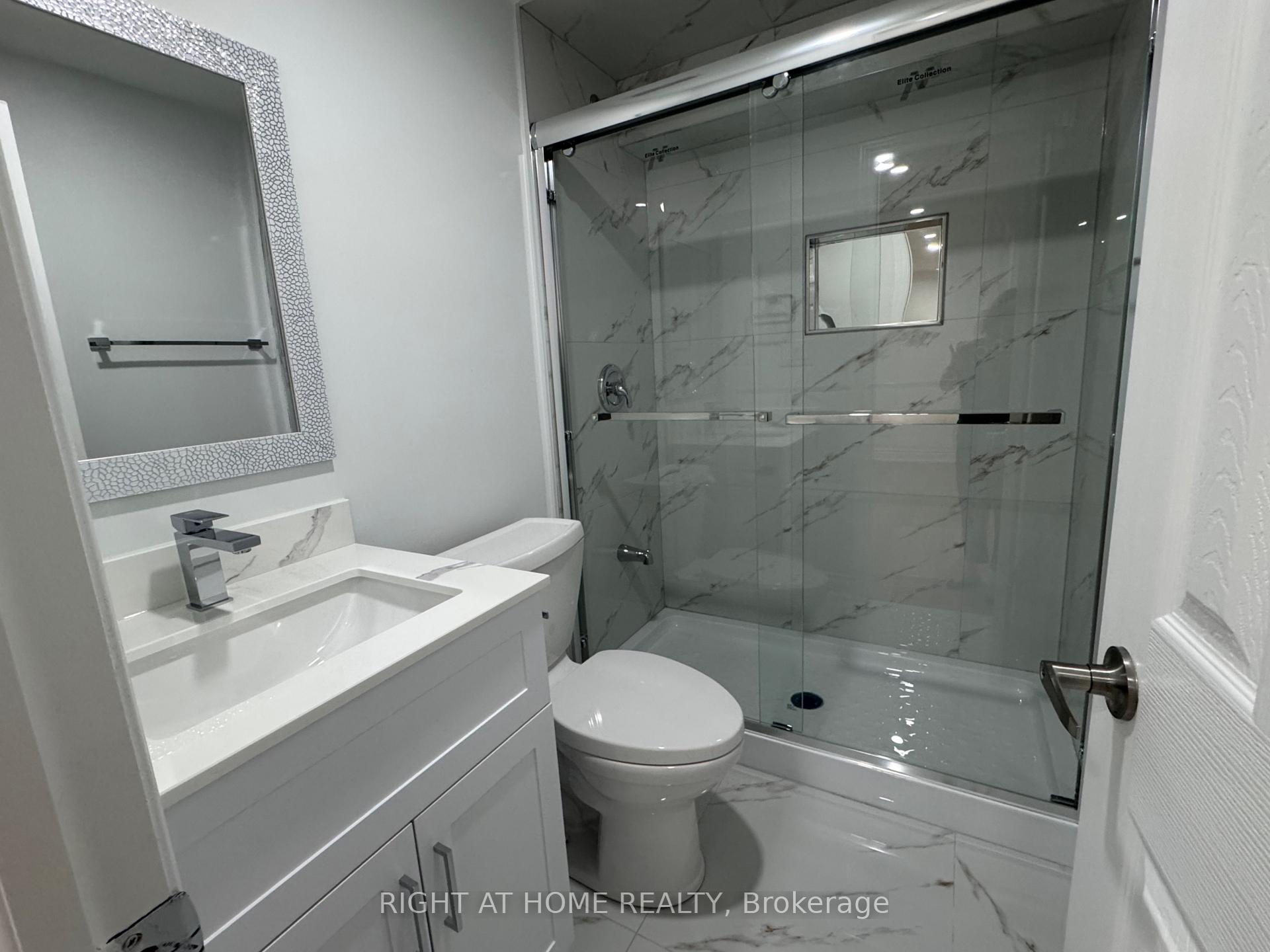 Photo 7 of 372 Winfield Terrace, Mississauga, Hurontario — HOMEH