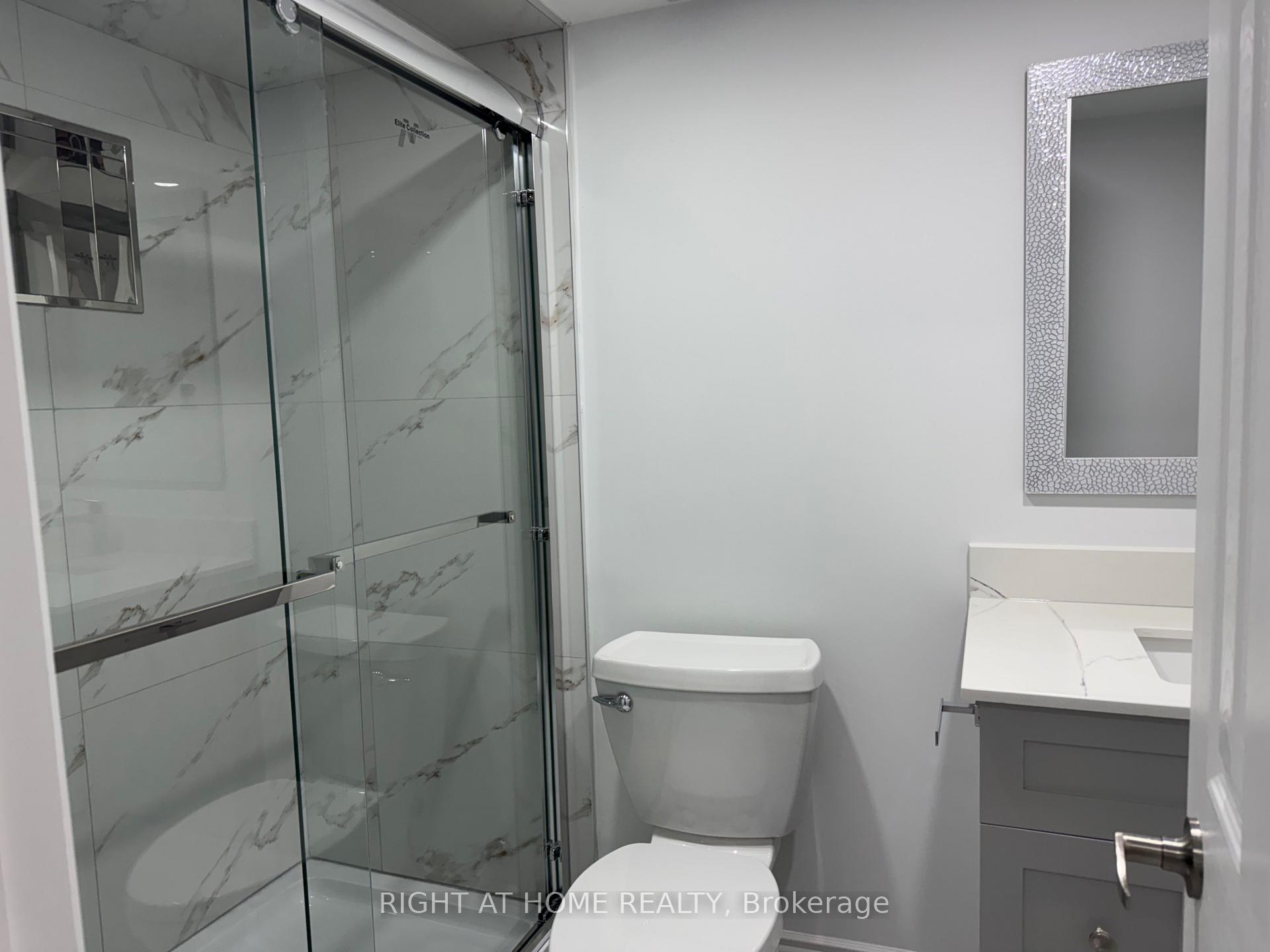 Photo 11 of 372 Winfield Terrace, Mississauga, Hurontario — HOMEH